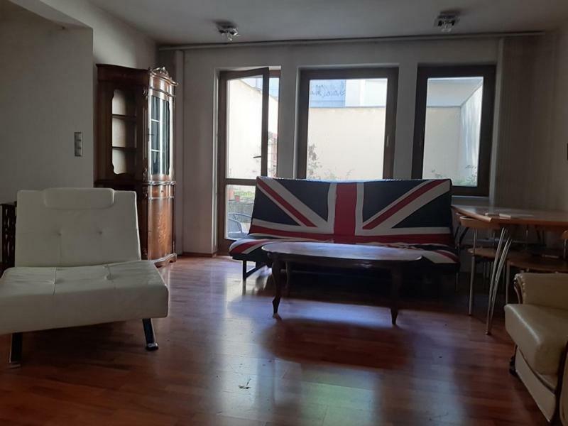 Pleasant Apartment Under The Bratislava Castle Екстериор снимка