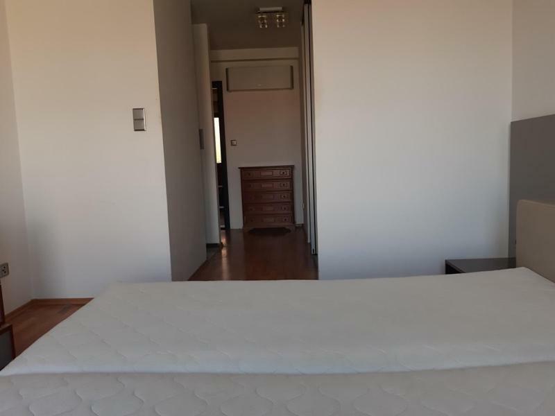 Pleasant Apartment Under The Bratislava Castle Екстериор снимка