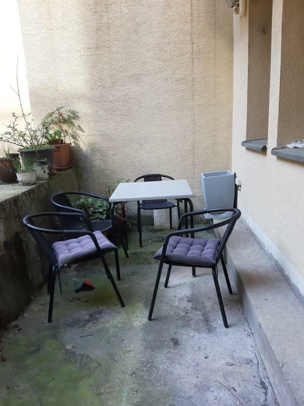 Pleasant Apartment Under The Bratislava Castle Екстериор снимка